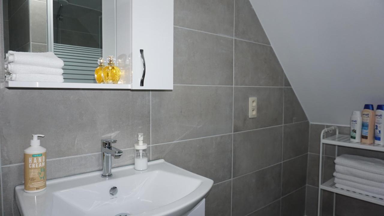 Sint-Jans Appartments アントウェルペン エクステリア 写真